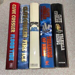 5 Clive Cussler Novels Hard Back Books With Dust Covers